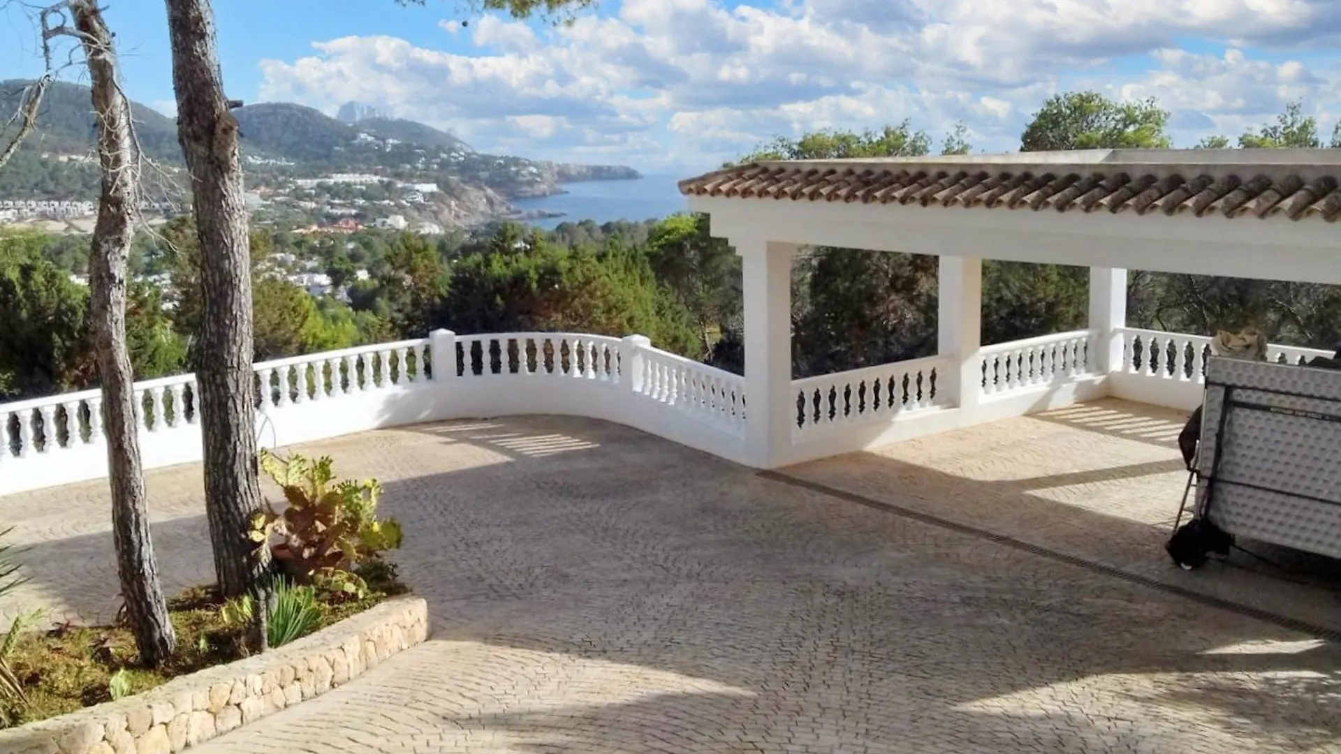 Sophisticated Villa In Sant Josep De Sa Talaia With Private Pool スペイン